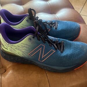 Men’s 880 New Balance Blue and Gradient Running Shoes with Purple Lining sz 10 D